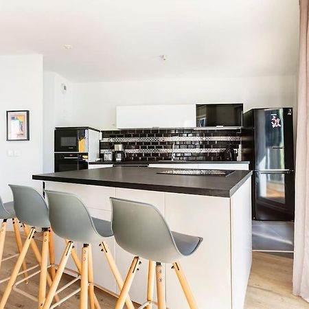 Grand Appartement , Paris La Defense Arena, 50 Metres De La Gare, 15 Min Champs Elysees Nanterre Eksteriør bilde